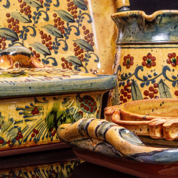 FF Griffi Corsican Ceramic Tray - Signed Terraghja Di Corti Handcrafted Tray - Picture 9 of 10